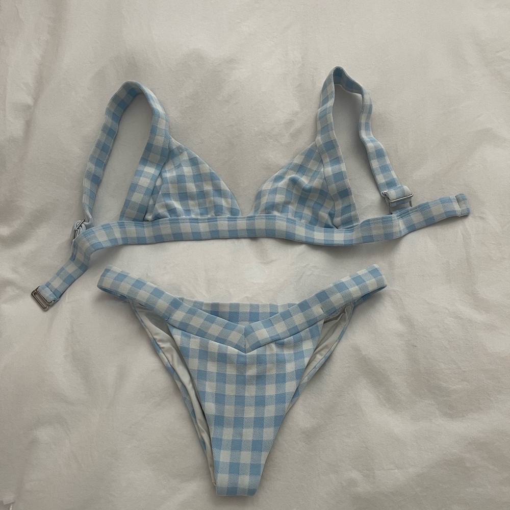 FRANKIE’S BIKINI